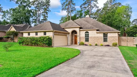 Exterior - 754 Forest Lane Dr, Conroe, TX 77302 photo 2 of 3