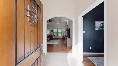 Entry Way - 754 Forest Lane Dr, Conroe, TX 77302 photo 3 of 4