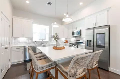5506 Wheatley St #E, Houston, TX 77091