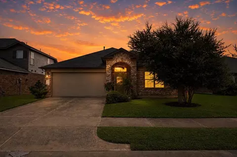 3023 Vales Pt, Fresno, TX 77545
