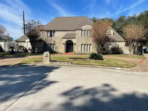 17518 Jackson Pines Dr, Houston, TX 77090