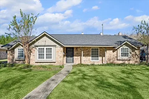 10718 Inwood Dr, Houston, TX 77042