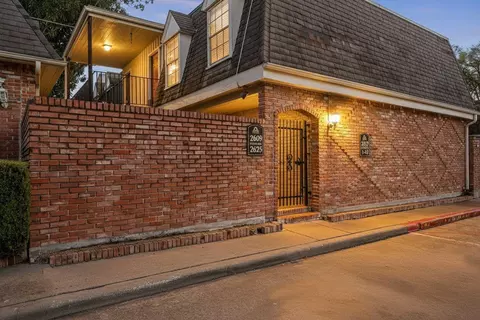 2615 Marilee Ln #2, Houston, TX 77057