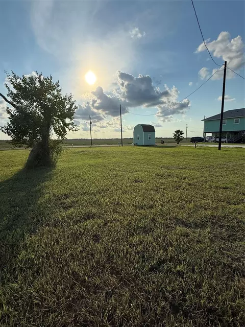 132 County Road 299 Heron N, Sargent, TX 77414