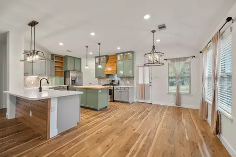 Kitchen - 12340 Delta Timber Dr, Conroe, TX 77304 photo 9 of 9