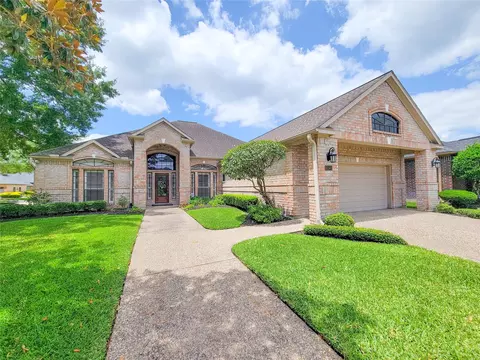 11503 Taos Ln, Houston, TX 77070