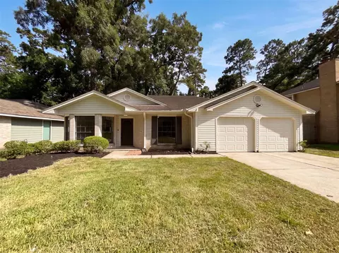 4911 Creek Shadows Dr, Houston, TX 77339