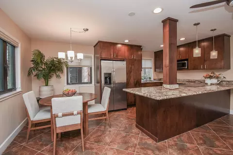 6401 Bayou Glen Rd, Houston, TX 77057