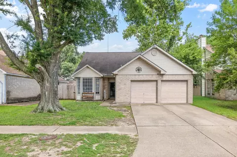 7707 Trail Blazer Dr, Houston, TX 77040