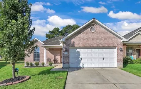 105 Harbor Court Dr, Montgomery, TX 77356