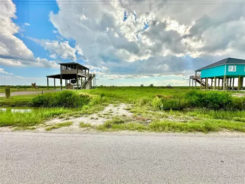 1399 Van Sant, Gilchrist, TX 77617