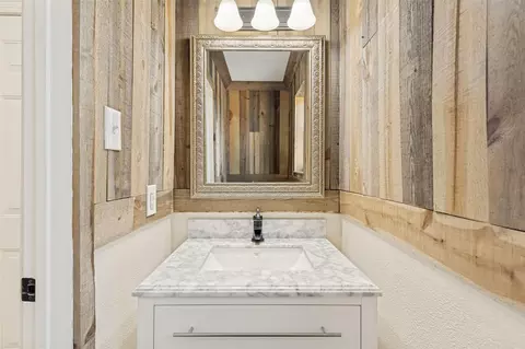 Bath - 9110 Godstone Ln, Spring, TX 77379 photo 5 of 5