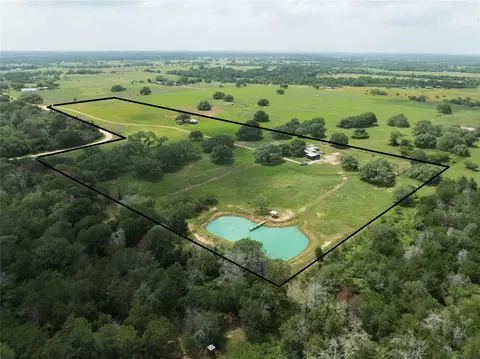 1276 Cr 216, Hallettsville, TX 77964