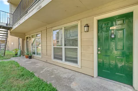 8100 Creekbend Dr #131, Houston, TX 77071