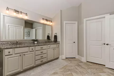 Bath - 3611 Summer Trail Ct, Spring, TX 77386 photo 4 of 5