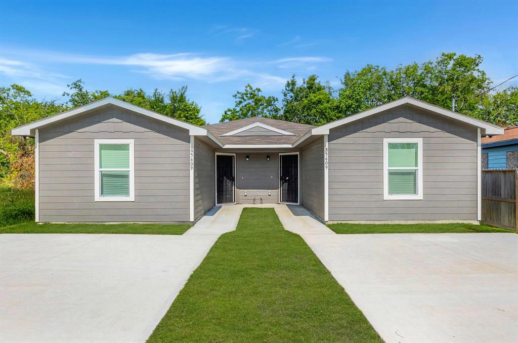 5609 Tommye St Unit A/B  