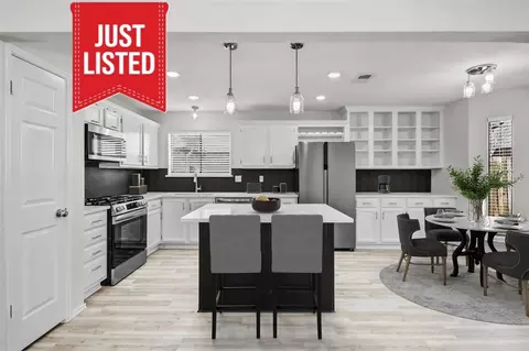9982 Burntfork Dr, Houston, TX 77064