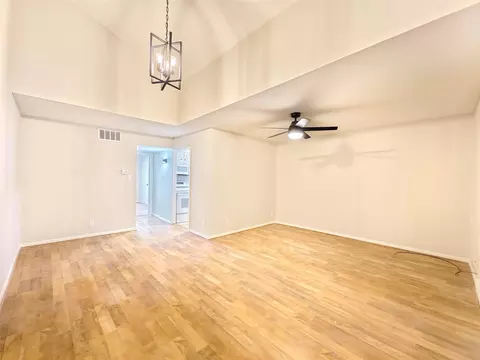 2507 Montrose Blvd #49, Houston, TX 77006