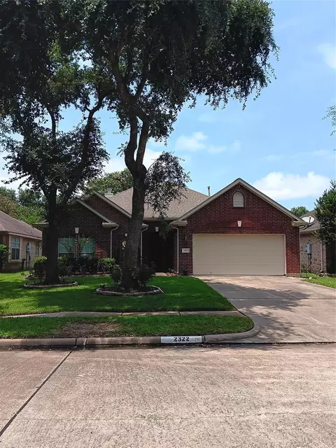 2322 Standing Oak Ln, Richmond, TX 77406