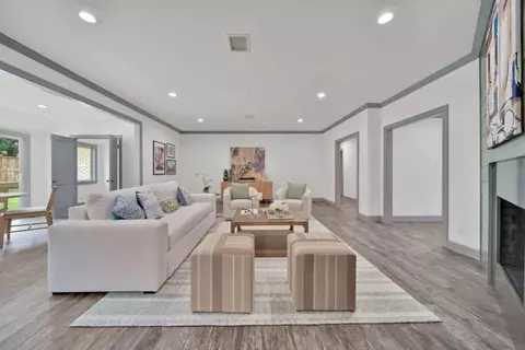 10042 Briar Forest Dr, Houston, TX 77042