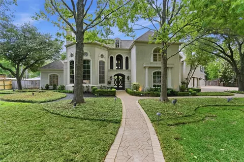 835 Echo Ln, Hedwig Village, TX 77024