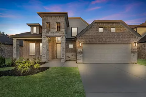 4511 Whisperwood Dr, Rosenberg, TX 77471