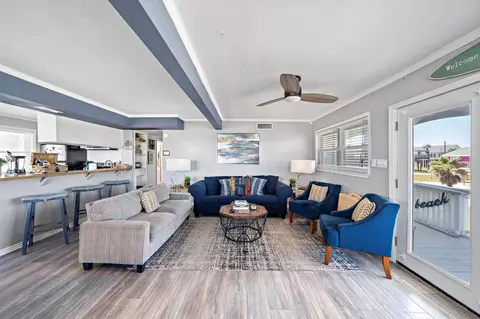 Living - 305 Ocean Blvd, Freeport, TX 77541 photo 2 of 2