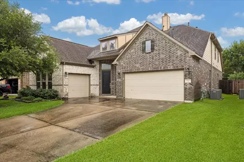 310 Westwood Dr, League City, TX 77573