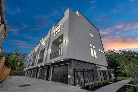 4819 Austin St #A, Houston, TX 77004