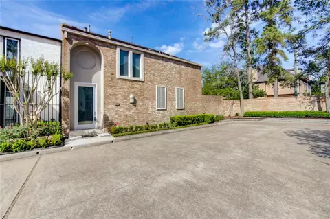 5 River Hollow Ln, Houston, TX 77027