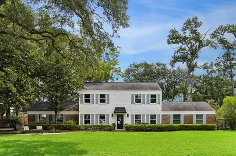 934 Moss Spring Ln, Hedwig Village, TX 77024