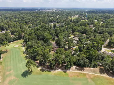 View/Area - 71 Hiwon Dr, Conroe, TX 77304 photo 7 of 12