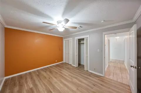 Bedroom - 71 Hiwon Dr, Conroe, TX 77304 photo 4 of 4