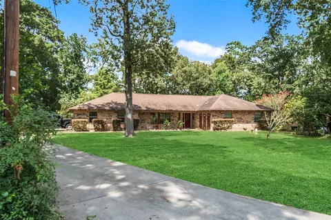Exterior - 71 Hiwon Dr, Conroe, TX 77304 photo 2 of 6