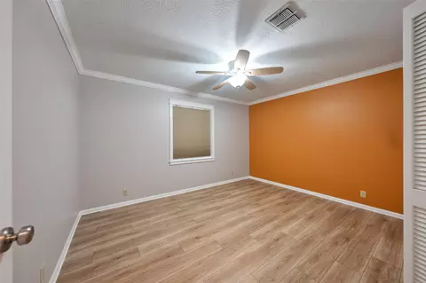 Bedroom - 71 Hiwon Dr, Conroe, TX 77304 photo 3 of 4