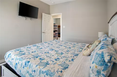 Bedroom - 2295 Lobster, Crystal Beach, TX 77650 photo 11 of 11
