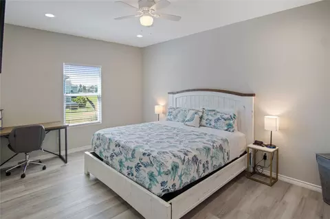 Bedroom - 2295 Lobster, Crystal Beach, TX 77650 photo 4 of 11