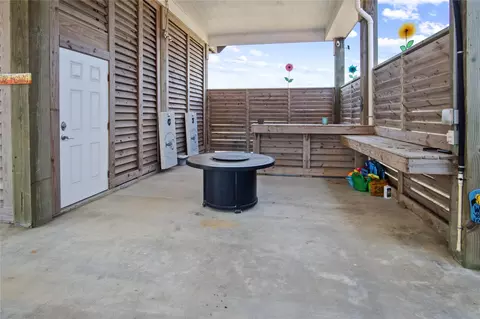Exterior - 2295 Lobster, Crystal Beach, TX 77650 photo 4 of 8