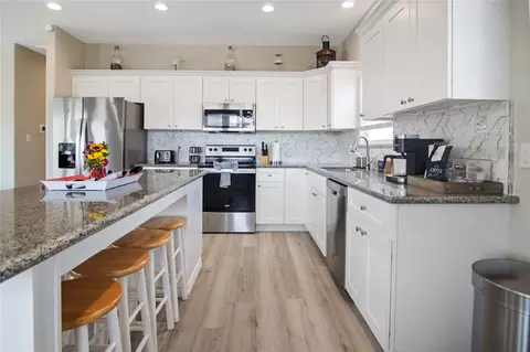 Kitchen - 2295 Lobster, Crystal Beach, TX 77650 photo 3 of 4