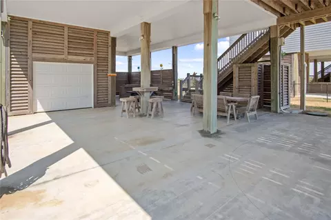 Exterior - 2295 Lobster, Crystal Beach, TX 77650 photo 2 of 8