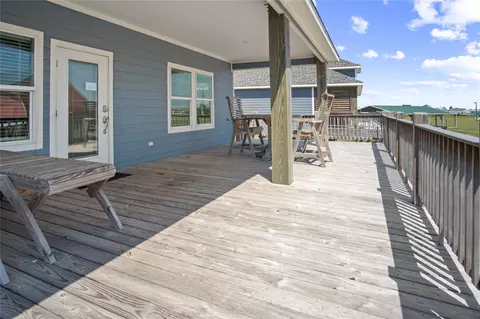 Exterior - 2295 Lobster, Crystal Beach, TX 77650 photo 8 of 8