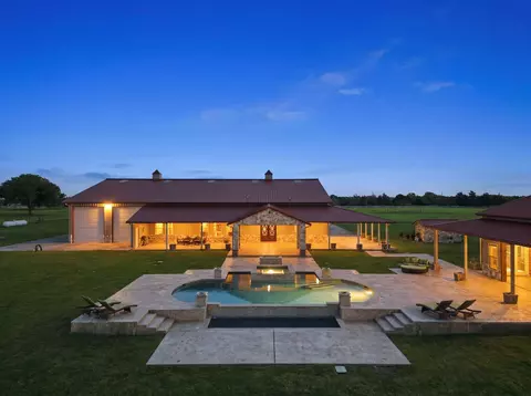 4207 Fm 1456 Rd, Bellville, TX 77418