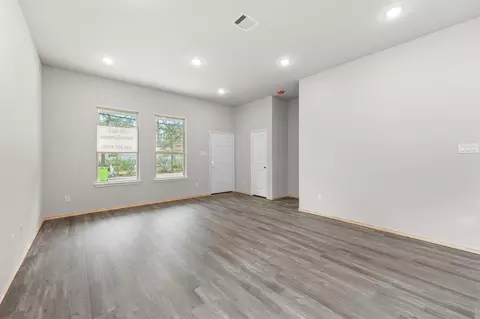 Living - 9996 Elder St, Willis, TX 77318 photo 5 of 5