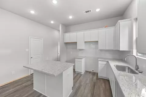 Kitchen - 9996 Elder St, Willis, TX 77318 photo 1 of 3
