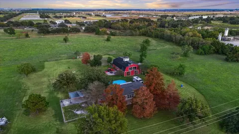 8850 Katy Hockley Rd, Katy, TX 77493