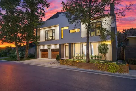 5419 John Dreaper Dr, Houston, TX 77056