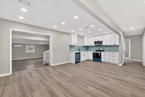 416 22nd Ave N, Texas City, TX 77590