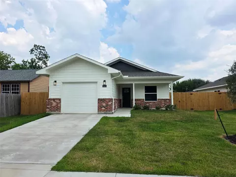 11811 Roandale Dr, Houston, TX 77048