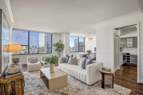 15 Greenway Plz #12D, Houston, TX 77046