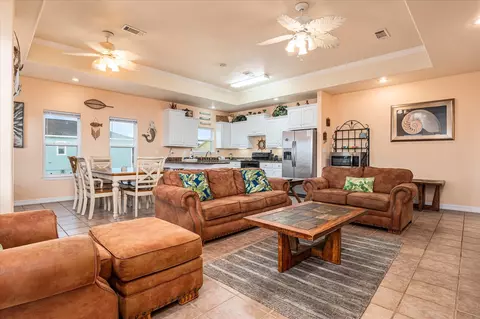 989 Biscayne, Crystal Beach, TX 77650